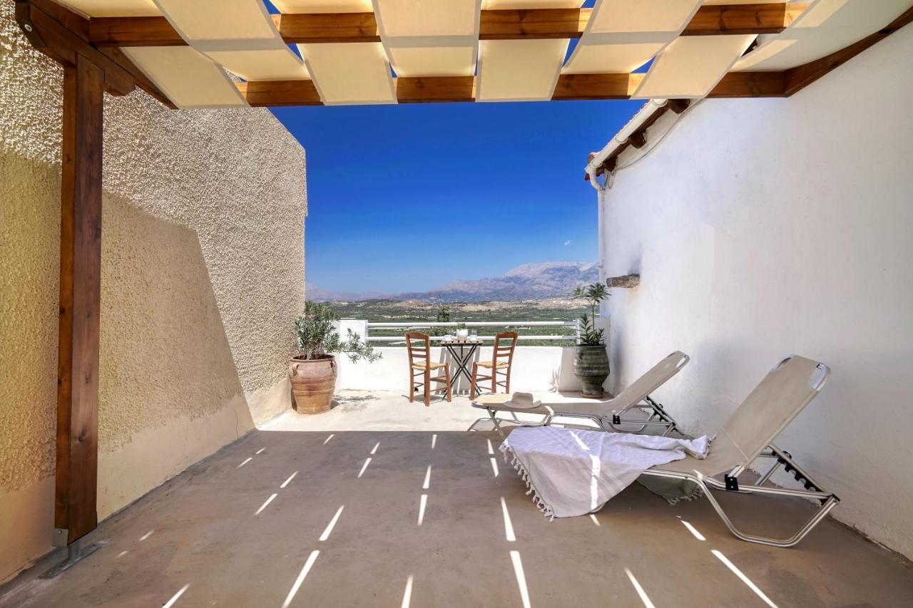 Serenity View - Traditional Village Apartment Kouses Exteriör bild